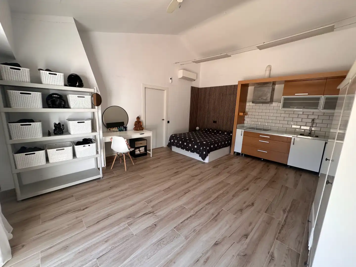 Schlafzimmer von Haus oder Chalet zum Verkauf in Mont-roig del Camp mit Klimaanlage, Heizung und Privatgarten