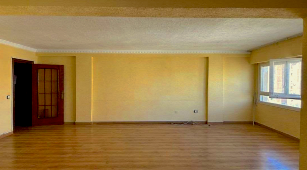 Sala d'estar de Pis en venda en Alicante / Alacant amb Aire condicionat