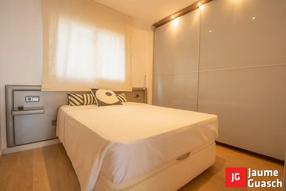 Bedroom of Flat for sale in Torredembarra  with Air Conditioner, Heating and Parquet flooring