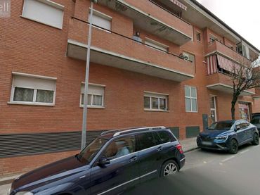 Pis amb piscina en venda a CARRER FREIXENEDA 
(B) Es: Pl: Pt:
 SANT ANTONI DE VILAMAJOR (BARCELONA)