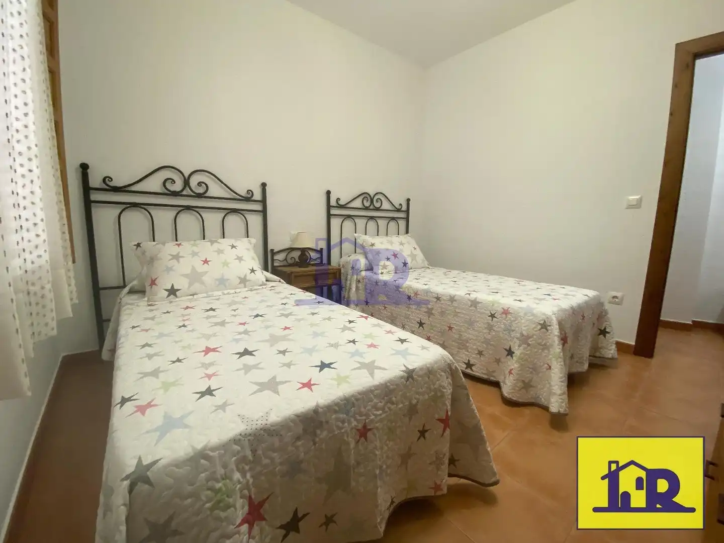Bedroom of Flat for sale in Cuenca  with Heating, Terrace and Furnished