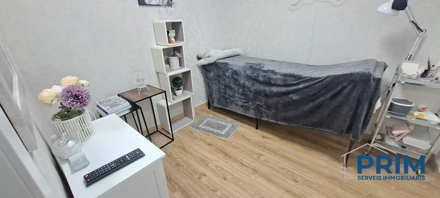 Schlafzimmer von Geschaftsraum zur Miete in Reus mit Klimaanlage und Möbliert