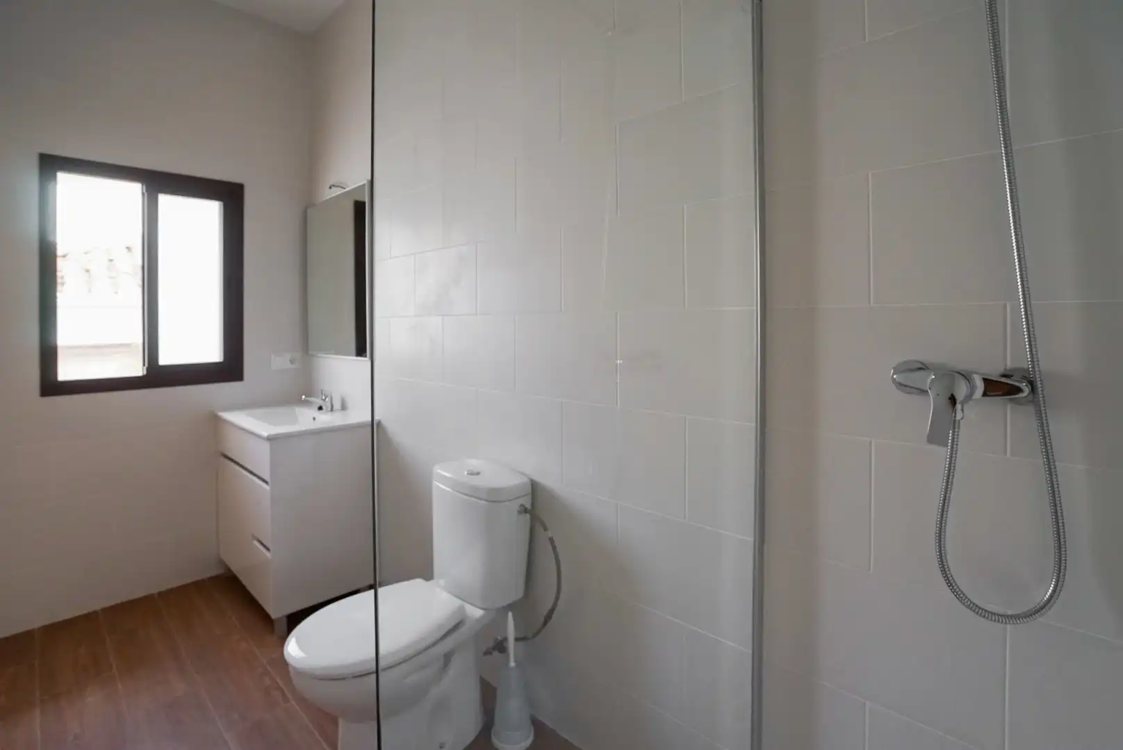 Baño de Casa adosada en venta en Ardales con Aire acondicionado, Jardín privado y Trastero
