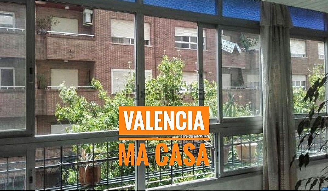 Exterior view of Flat to rent in  Valencia Capital  with Air Conditioner, Heating and Terrace