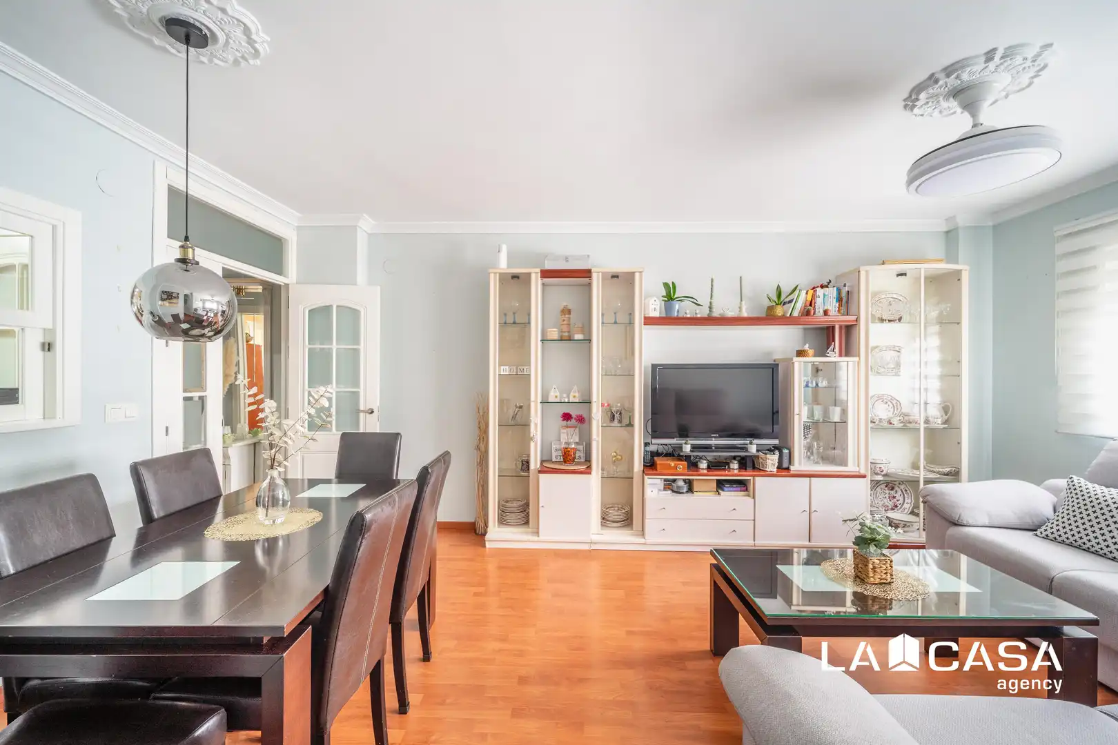 Sala de estar de Piso en venta en Dos Hermanas con Aire acondicionado, Trastero y Piscina