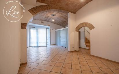 House or chalet for sale in Figueres  with Air Conditioner, Heating and Parquet flooring