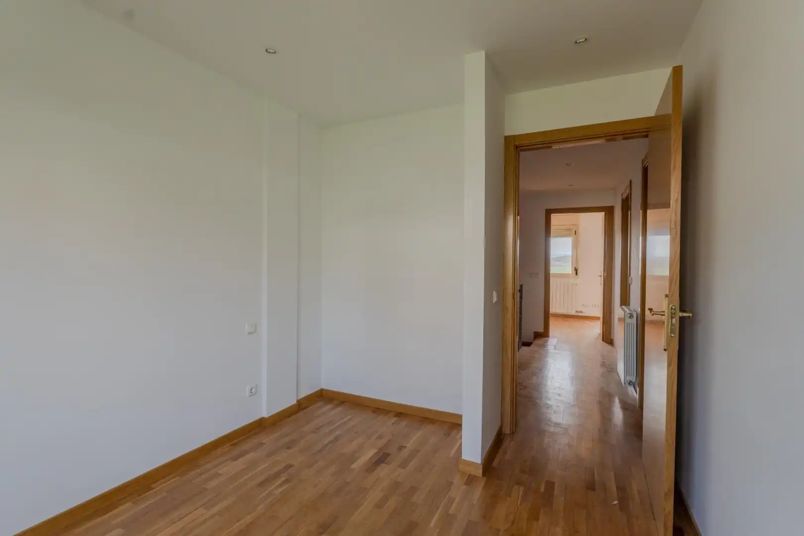 Bedroom of Detached homes for sale in Elciego  with Heating, Private garden and Parquet flooring