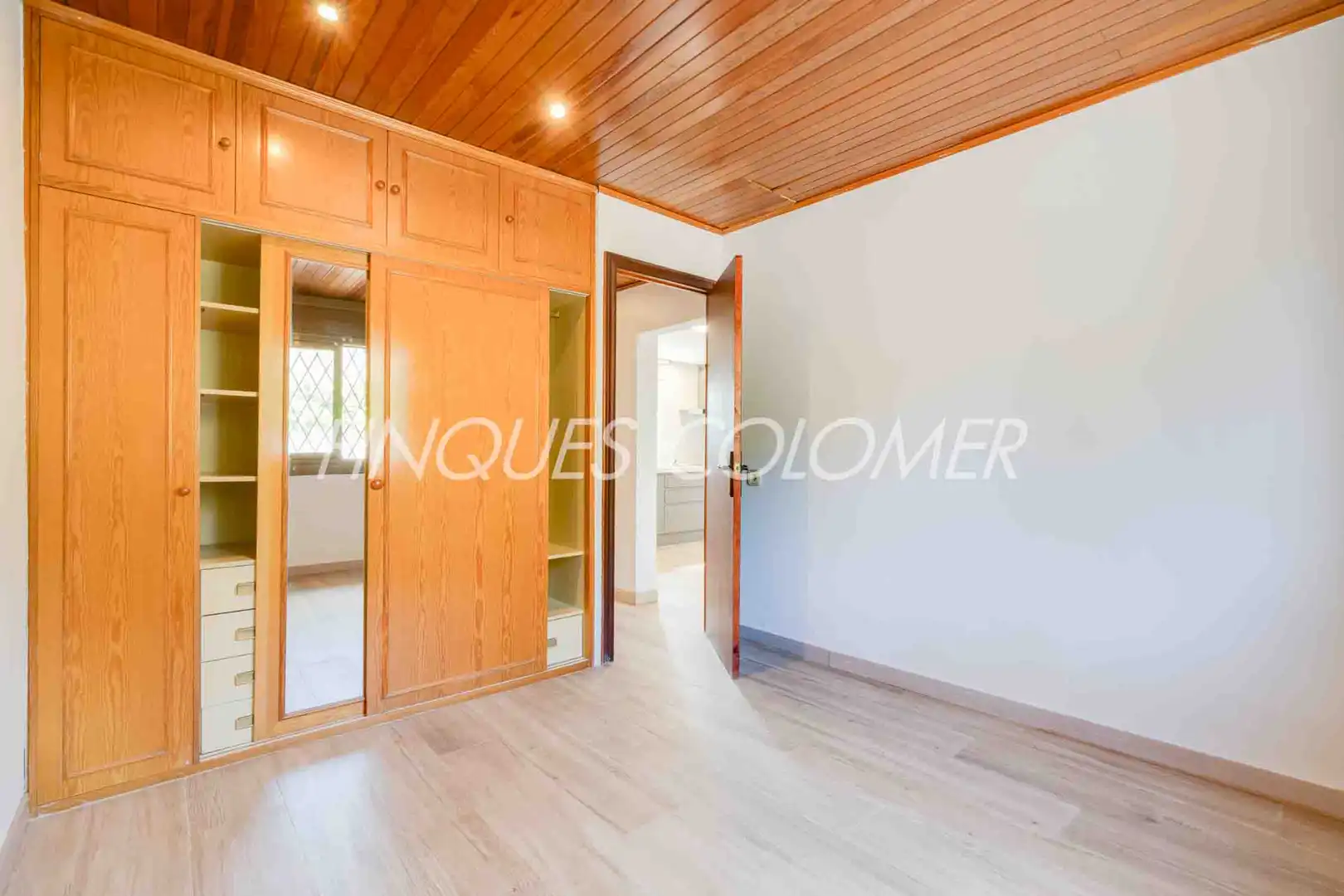 Habitación de Casa o chalet en venta en Rubí con Aire acondicionado, Jardín privado y Terraza