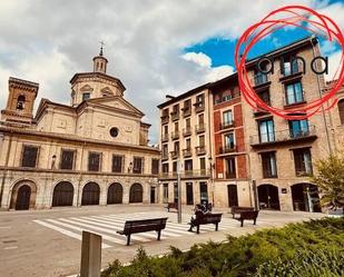 Vista exterior de Estudi en venda en  Pamplona / Iruña amb Calefacció