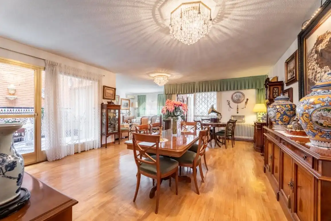 Comedor de Casa adosada en venta en Madrid con Aire acondicionado, Calefacción y Parquet