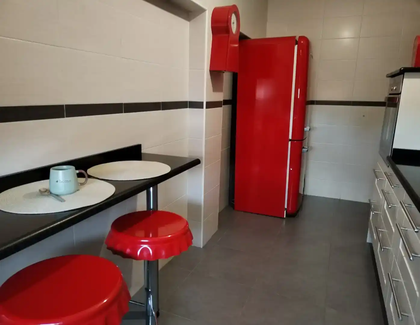 Kitchen of Flat for rent in La Hiniesta   with Storage room, Swimming Pool and Furnished