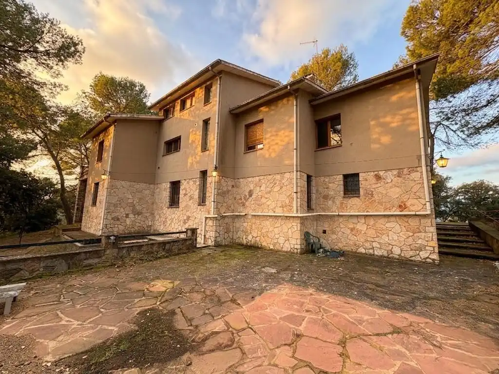 Casa con terraza en venta en de Setcases