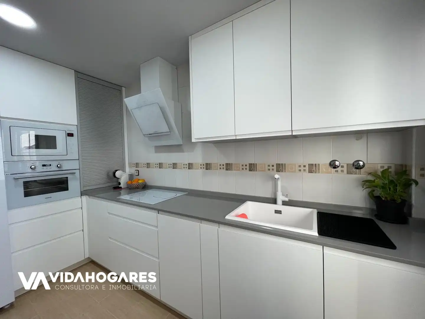 Kitchen of Detached homes for sale in Rota