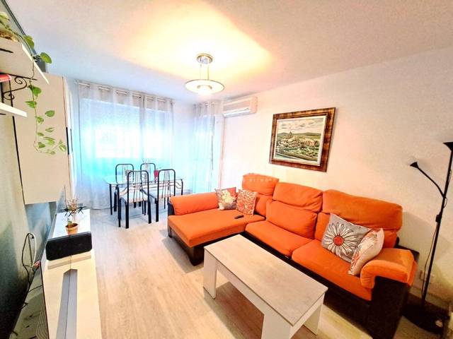 Piso en Venta en Reyes