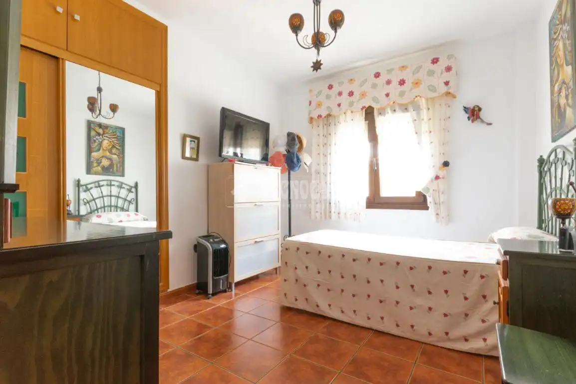 Dormitori de Casa o xalet en venda en Alhaurín de la Torre amb Aire condicionat i Piscina