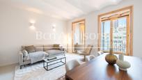 Living room of Flat for sale in  Barcelona Capital  with Air Conditioner, Terrace and Balcony