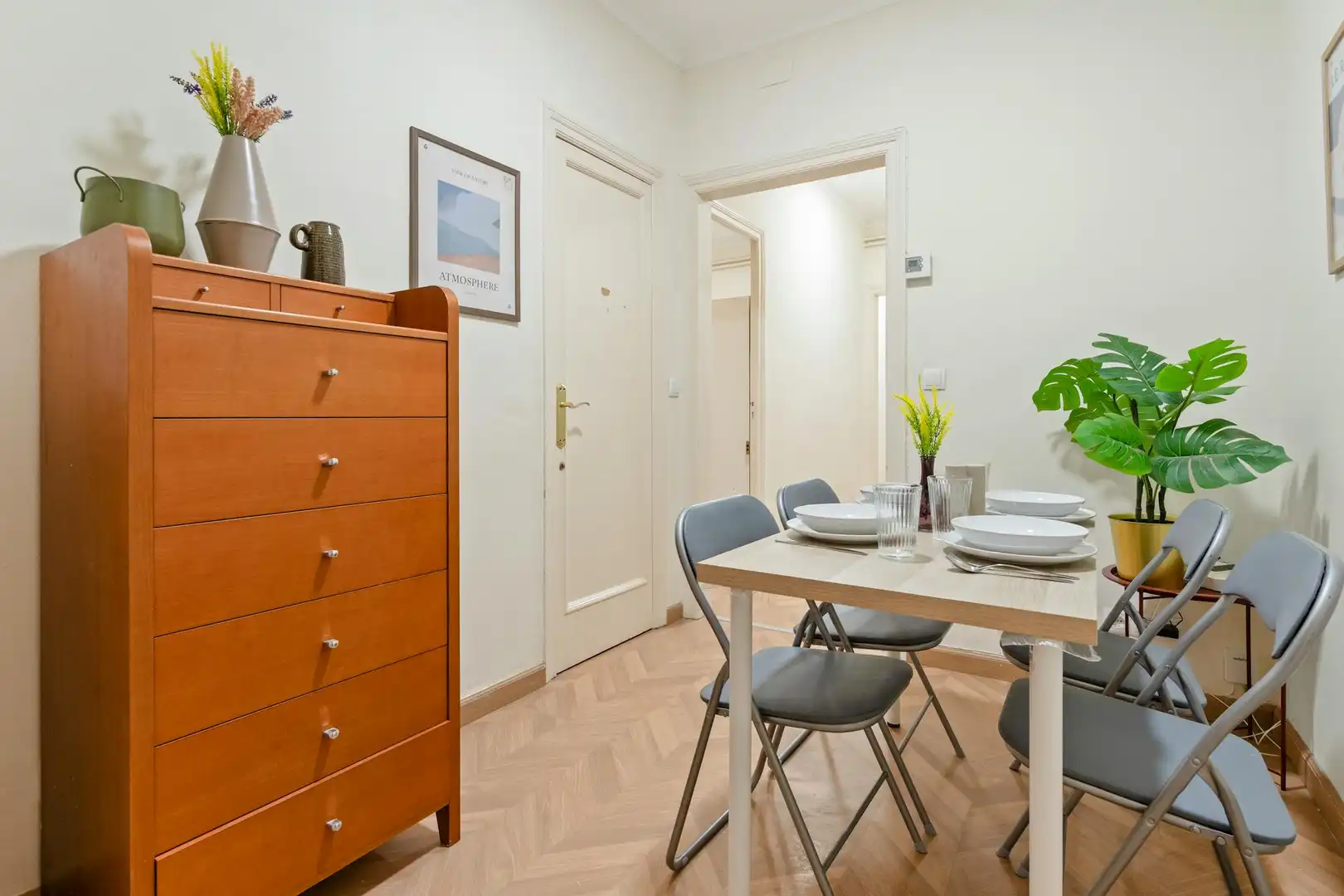 Dining room of Flat for share in Barcelona  with Heating, Furnished and Washing machine