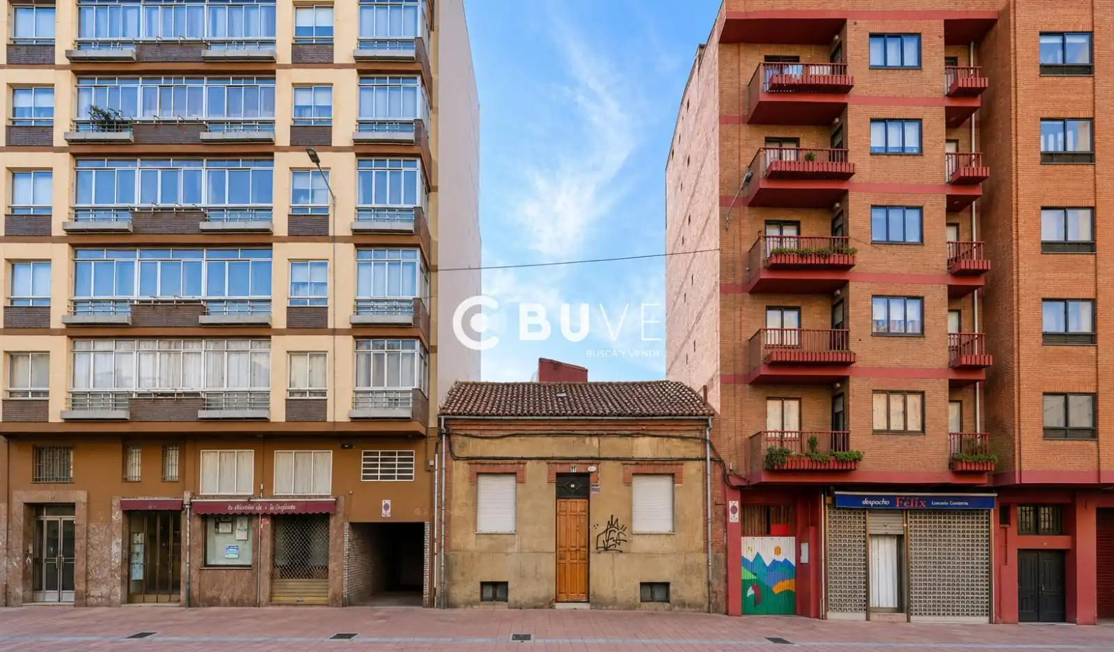 Exterior view of Buildings for sale in León Capital 