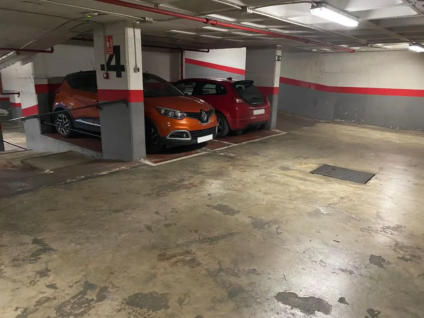 Einzelparkplatz zum Verkauf in Calle CAPITAN SEGARRA, imagen 4
