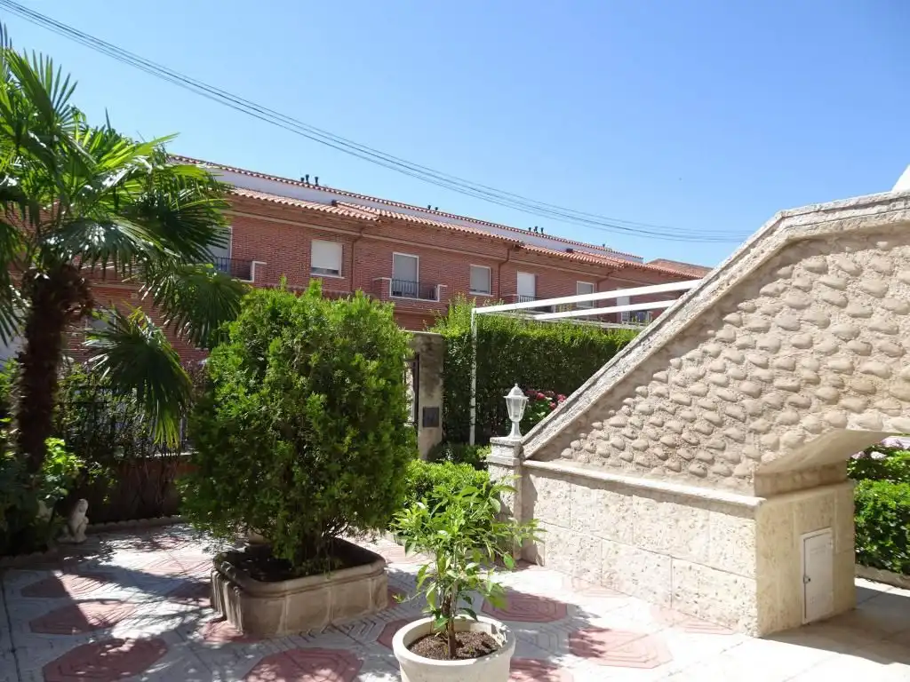 Chalet con terraza en venta en Calle la Radio, imagen 6