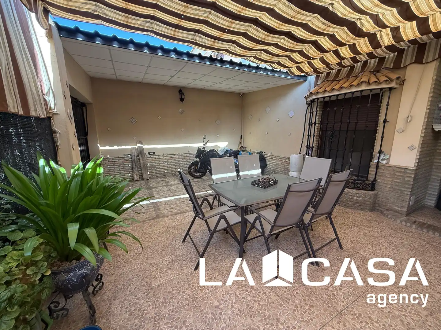 Terrace of Detached homes for sale in Dos Hermanas  with Air Conditioner, Terrace and Storage room