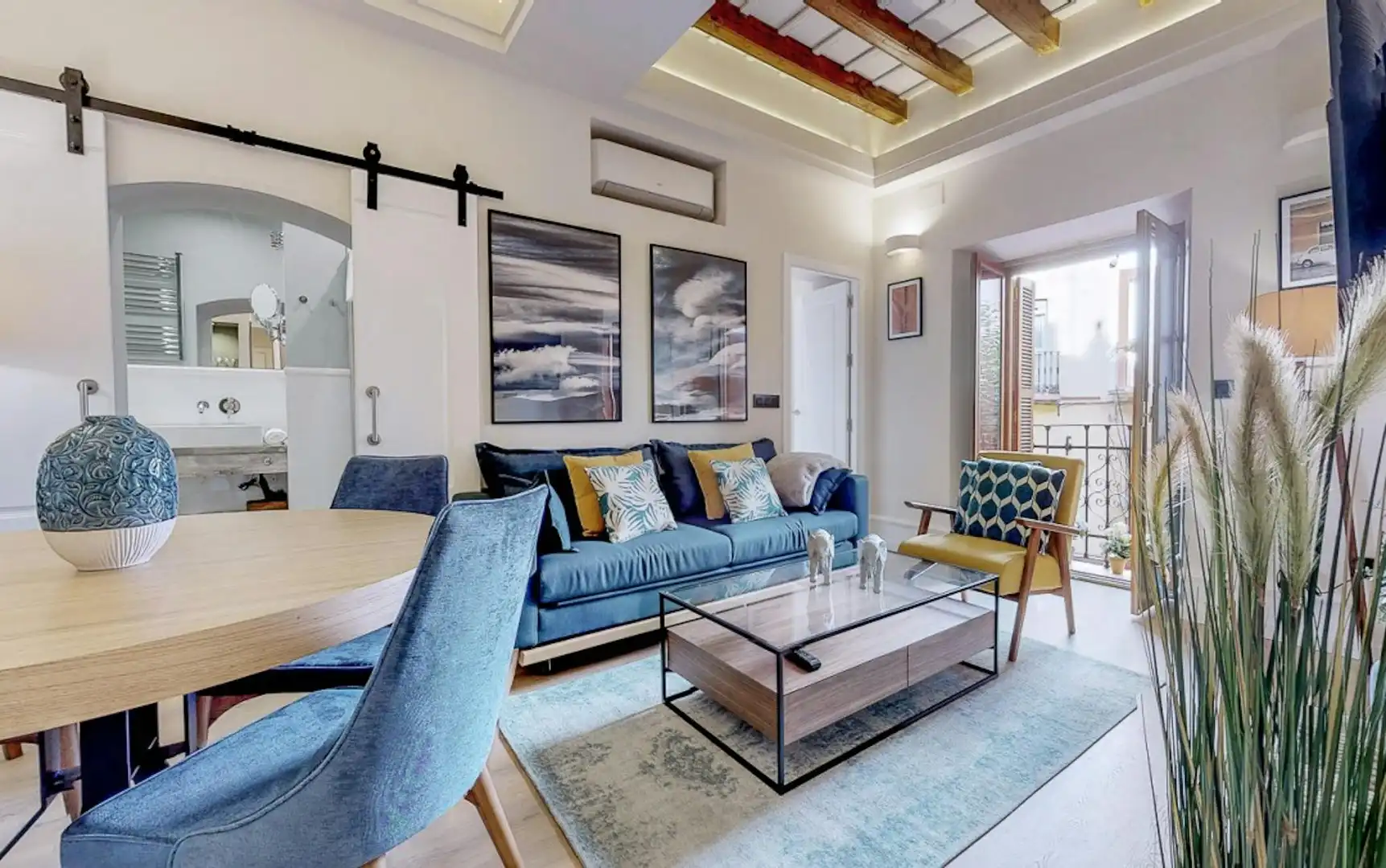 Sala de estar de Piso de alquiler en Sevilla con Aire acondicionado, Calefacción y Lavadora