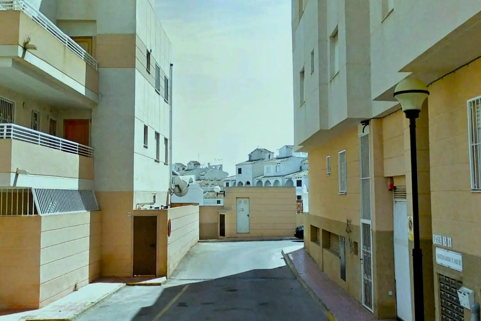 Parking de Planta baja en venta en Torrevieja con Aire acondicionado, Calefacción y Terraza