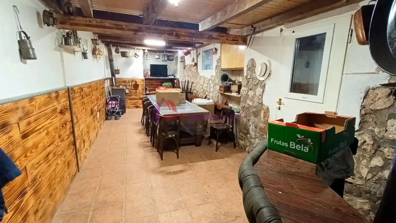 Country homes for sale in Buniel  with Heating, Private garden and Storage room