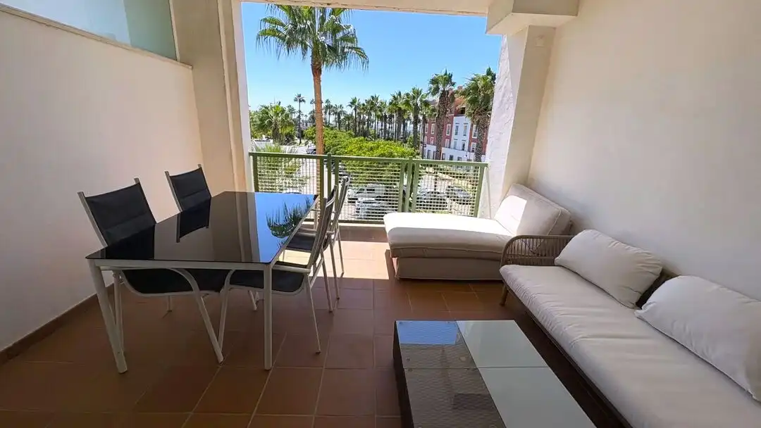 Flat with balcony to rent in Avenida de la Marina 15, imagen 4