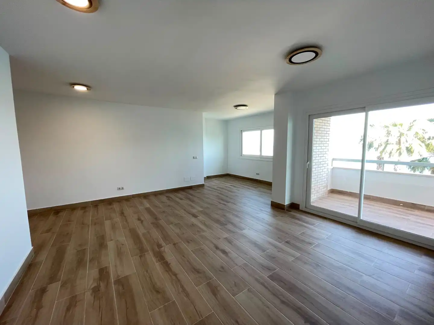 Living room of Flat for rent in Málaga  with Air Conditioner, Terrace and Balcony