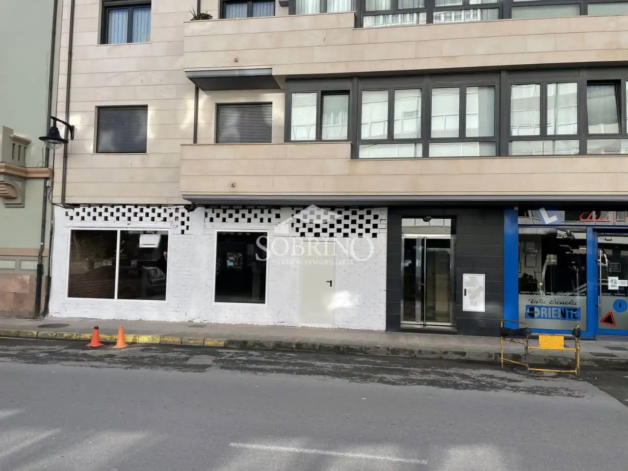 Business premises to rent in Avenida De La Paz 1, imagen 22