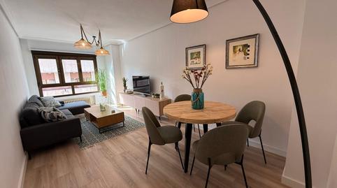 Foto 2 de Pis en venda a Calle Alonso de Quintanilla, 7, Salesas - Foncalada - Campoamor, Oviedo