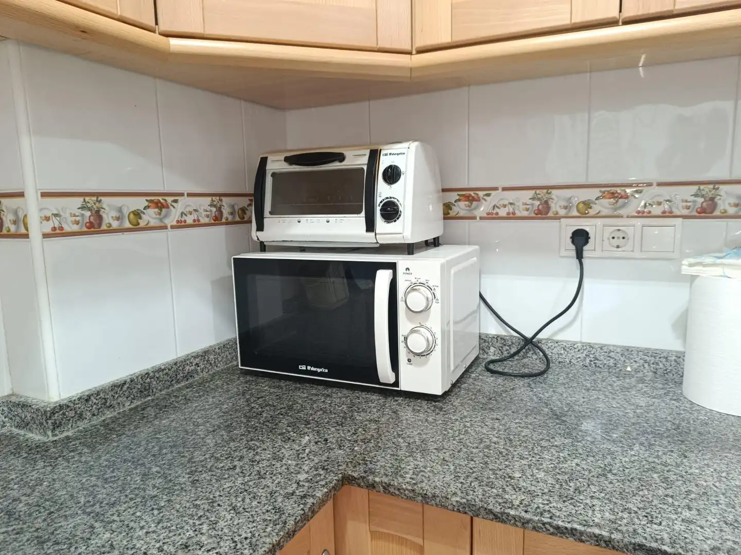 Cuina de Apartament de lloguer en Santa Pola amb Aire condicionat, Terrassa i Moblat