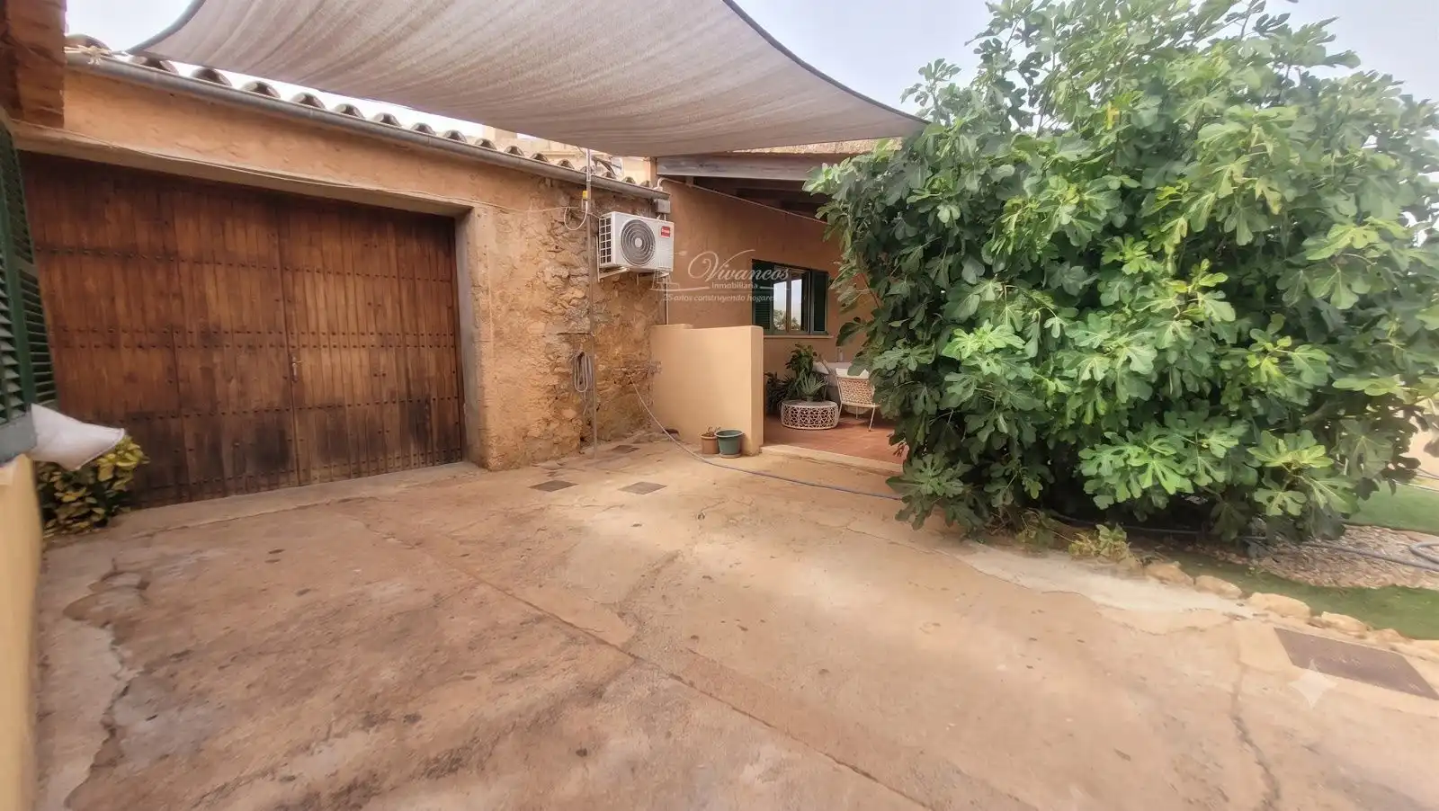 Exterior view of Houses for rent in Santa Eugènia  with Air Conditioner and Swimming Pool