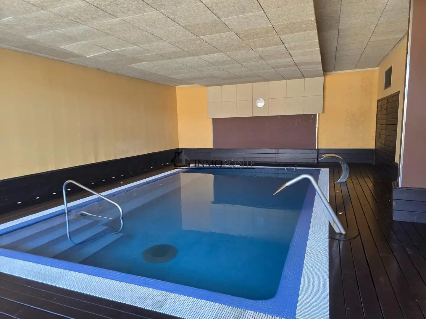 Piscina de Casa adosada de lloguer en O Grove   amb Calefacció, Terrassa i Traster