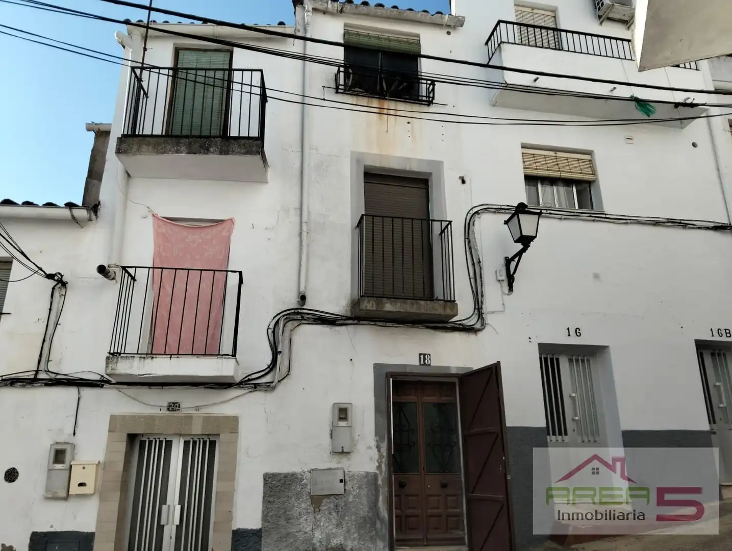 Vista exterior de Casa o xalet en venda en Alcuéscar amb Terrassa