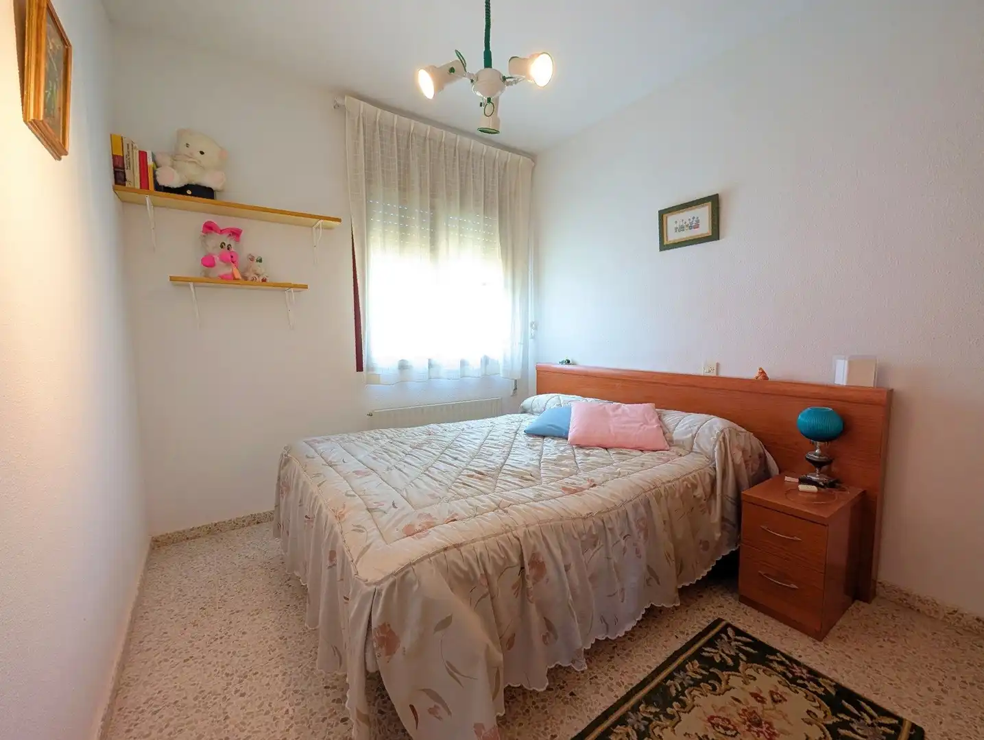 Dormitori de Casa adosada en venda en La Puebla de Híjar amb Calefacció, Terrassa i Traster