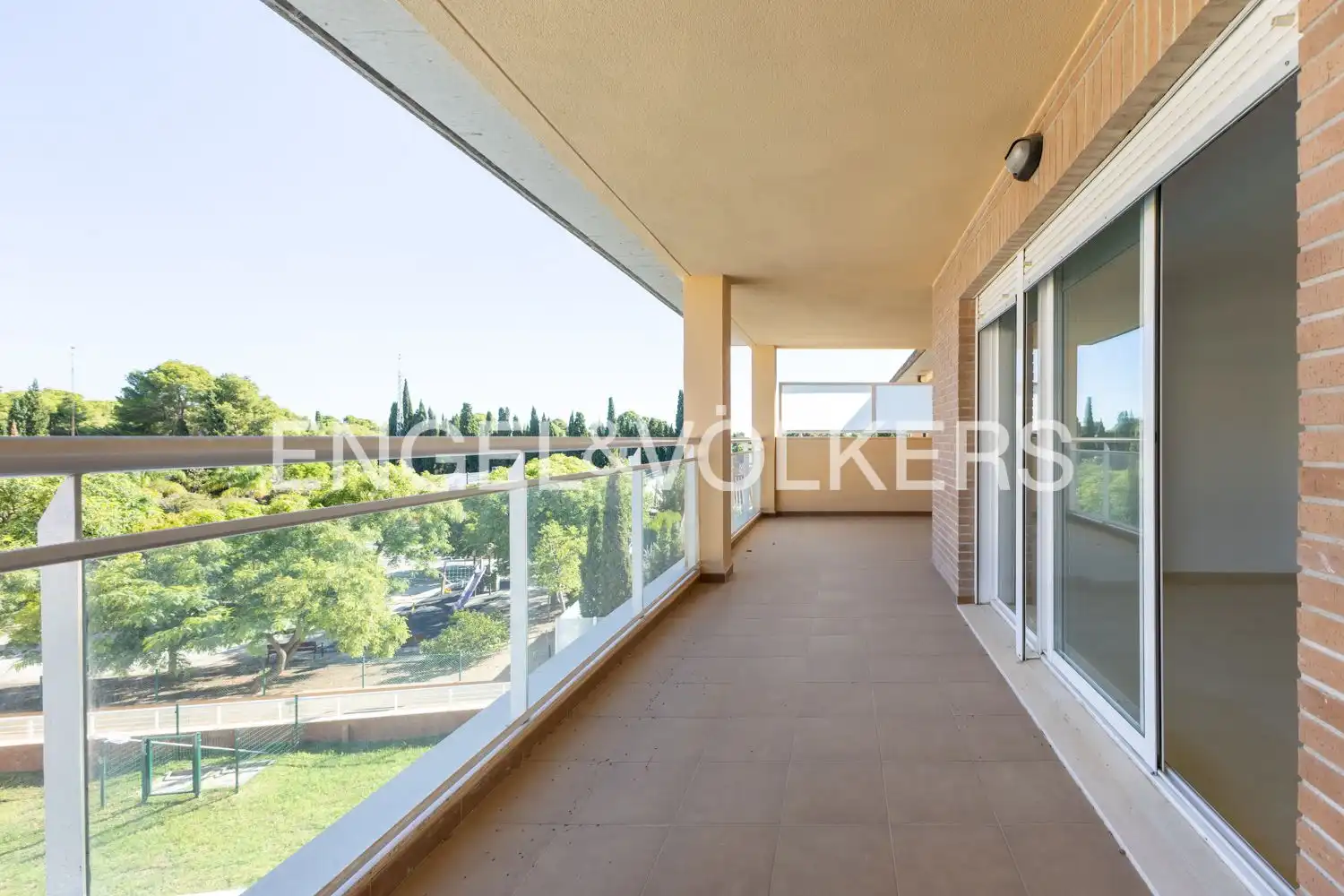 Penthouse with terrace for sale in Campolivar