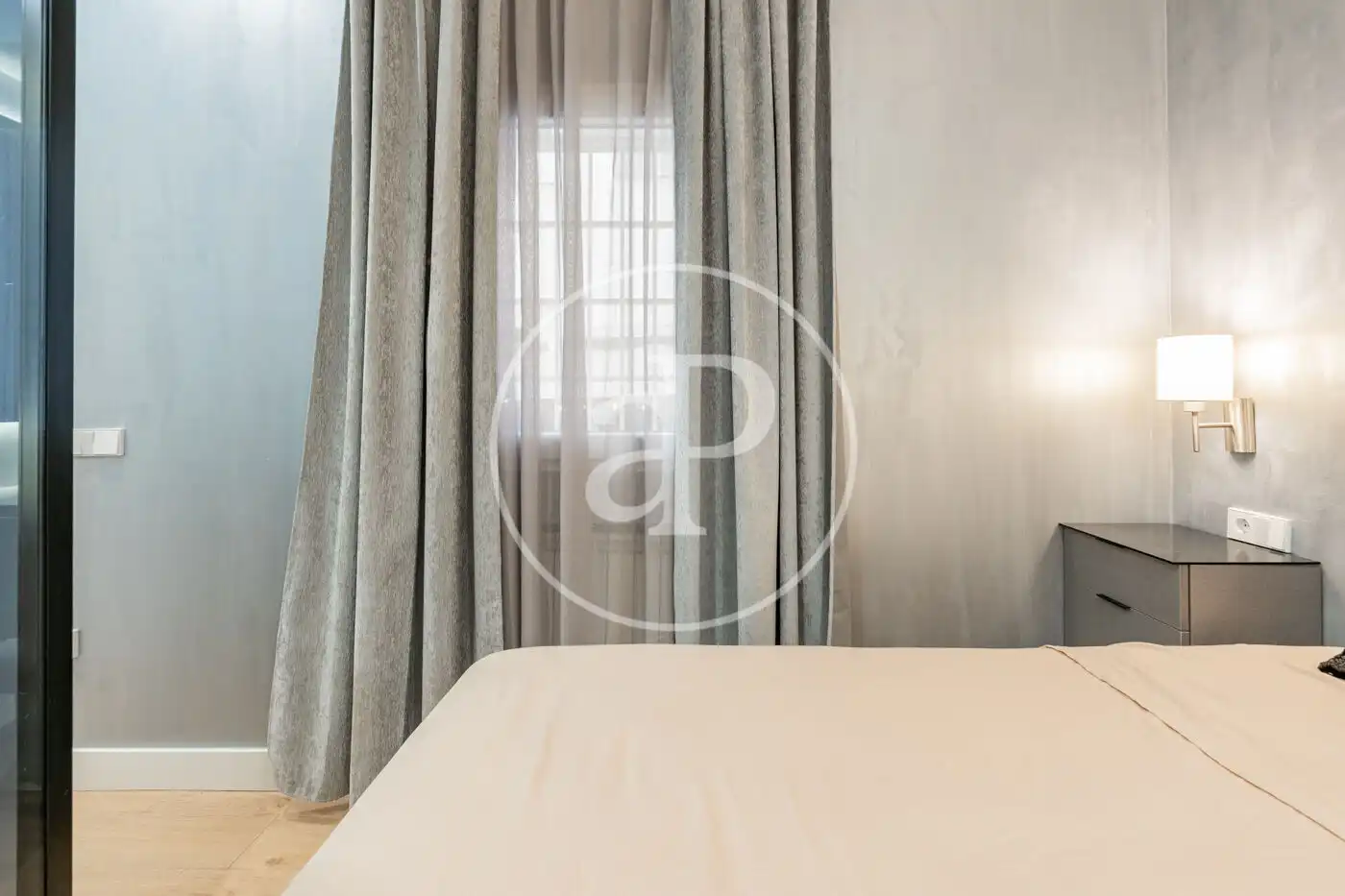 Habitación de Piso en venta en Madrid con Aire acondicionado, Calefacción y Jardín privado