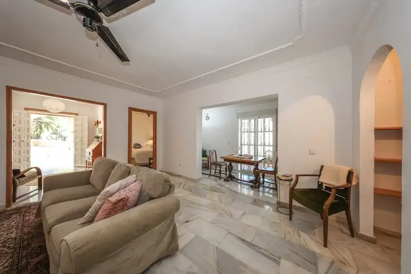 Sala d'estar de Casa o xalet en venda en Guaro amb Jardí privat i Piscina