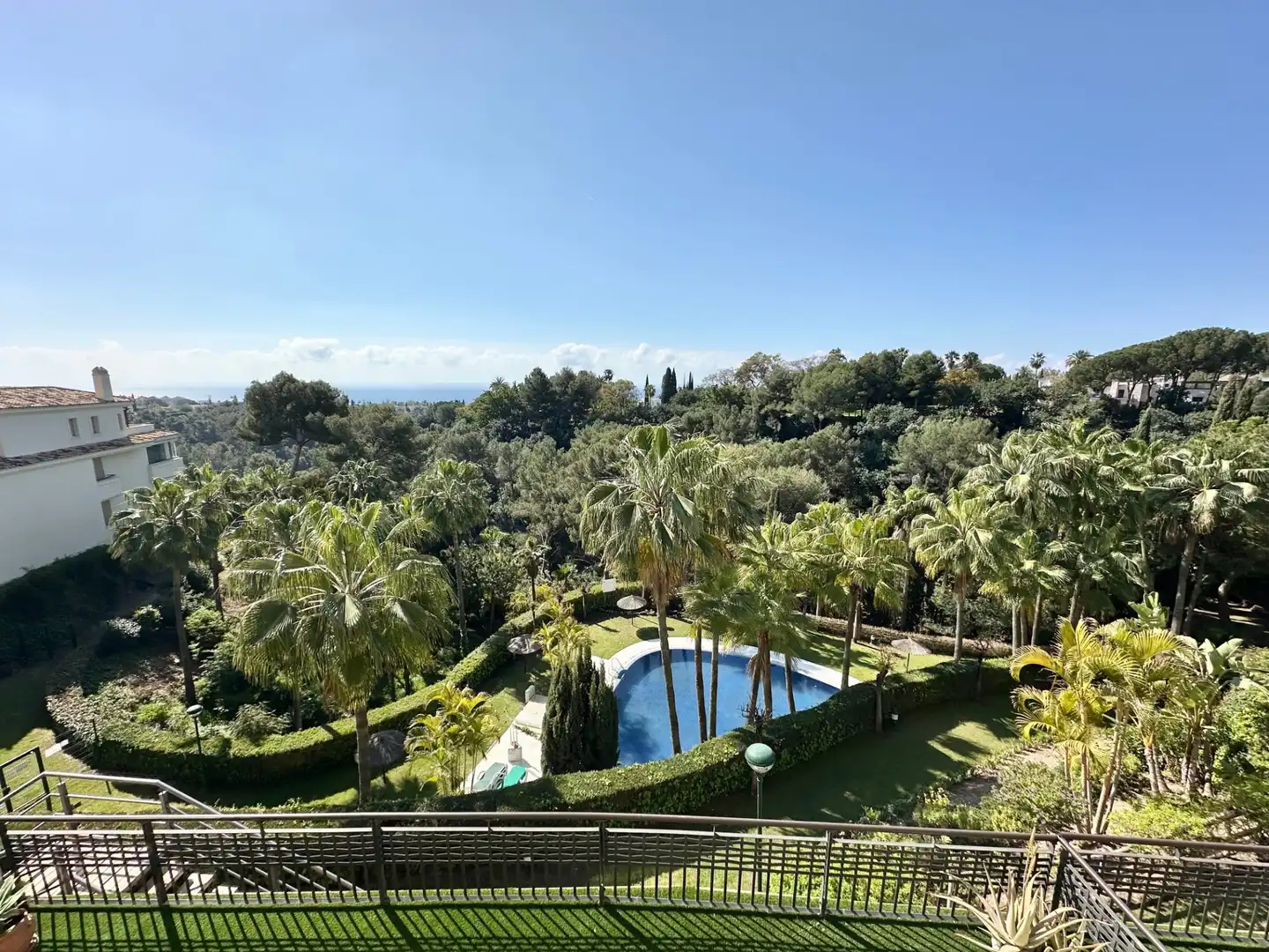 Apartamento con piscina en venta en Milla de Oro, imagen 2