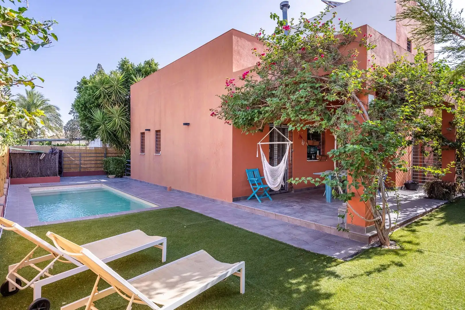 Chalet con piscina en venta en CEDRO