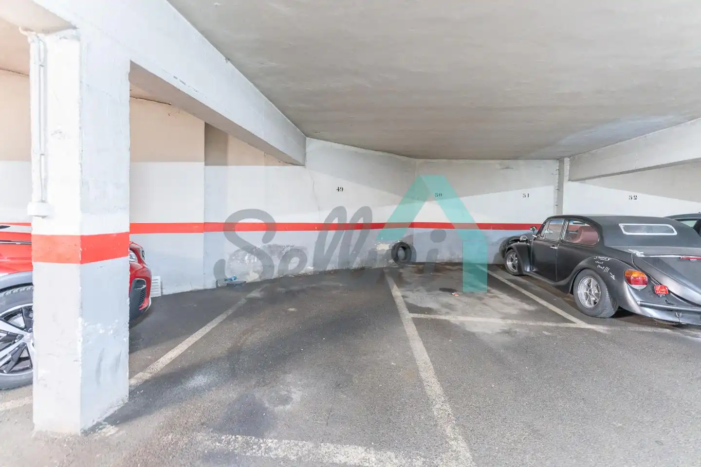 Parkplatz von Garage zur Miete in Oviedo 