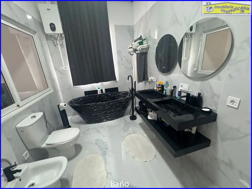 Baño de Casa o chalet en venta en Orihuela con Aire acondicionado, Jardín privado y Terraza