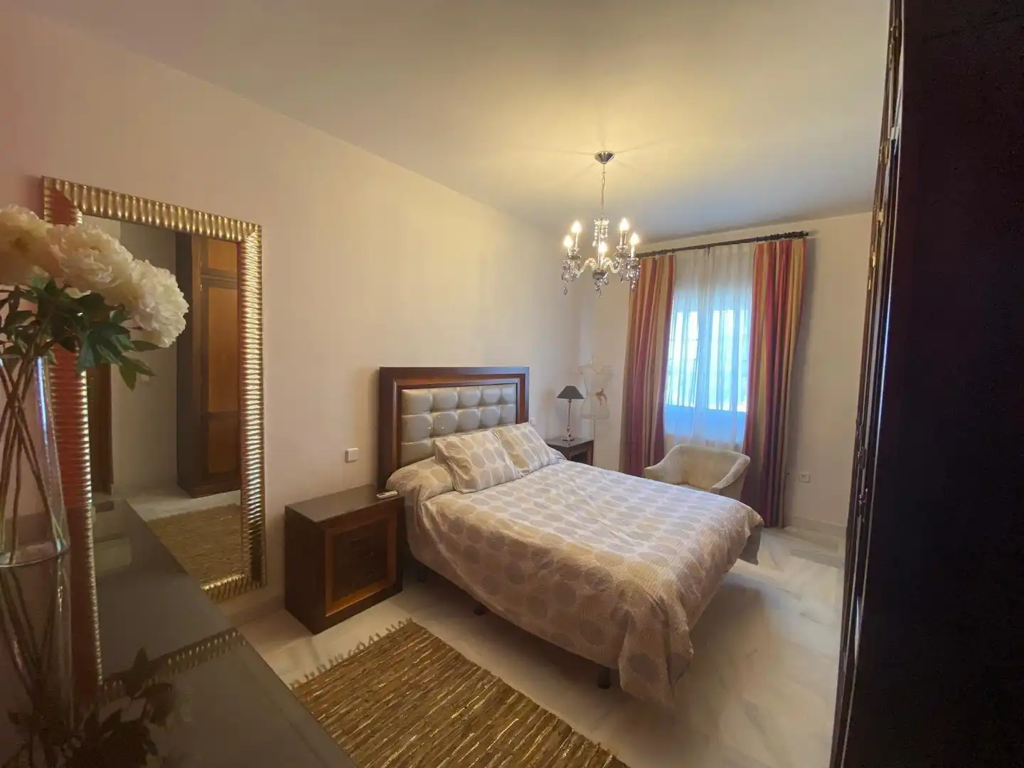 Habitación de Casa adosada de alquiler en La Rinconada