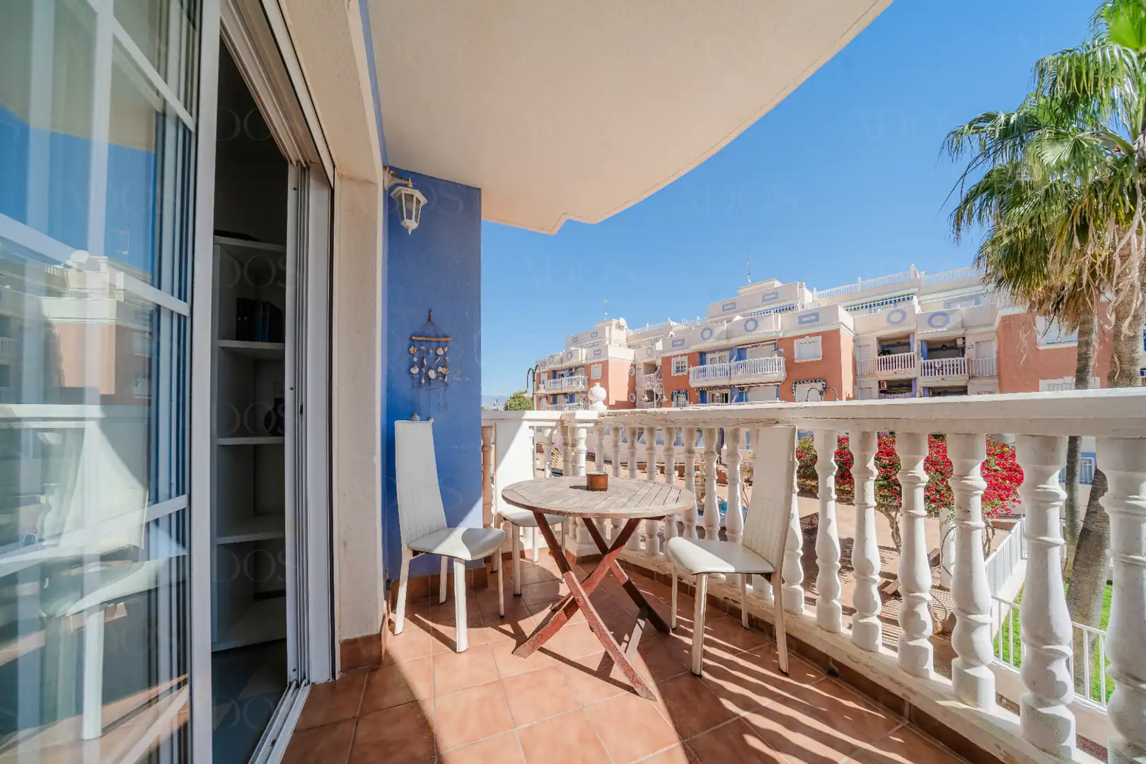 Terraza de Piso en venta en Roquetas de Mar con Aire acondicionado, Terraza y Amueblado