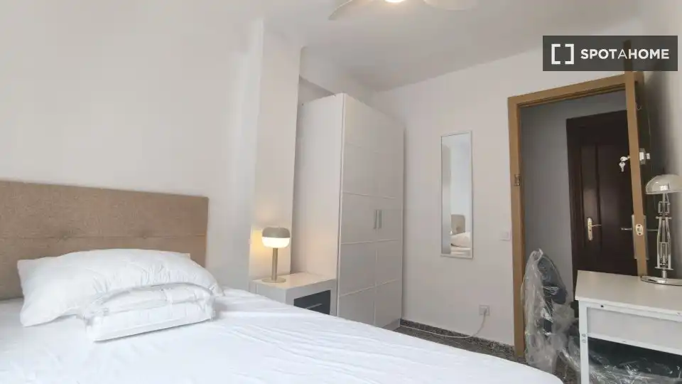 Habitación de Piso para compartir en Carretera de Cádiz