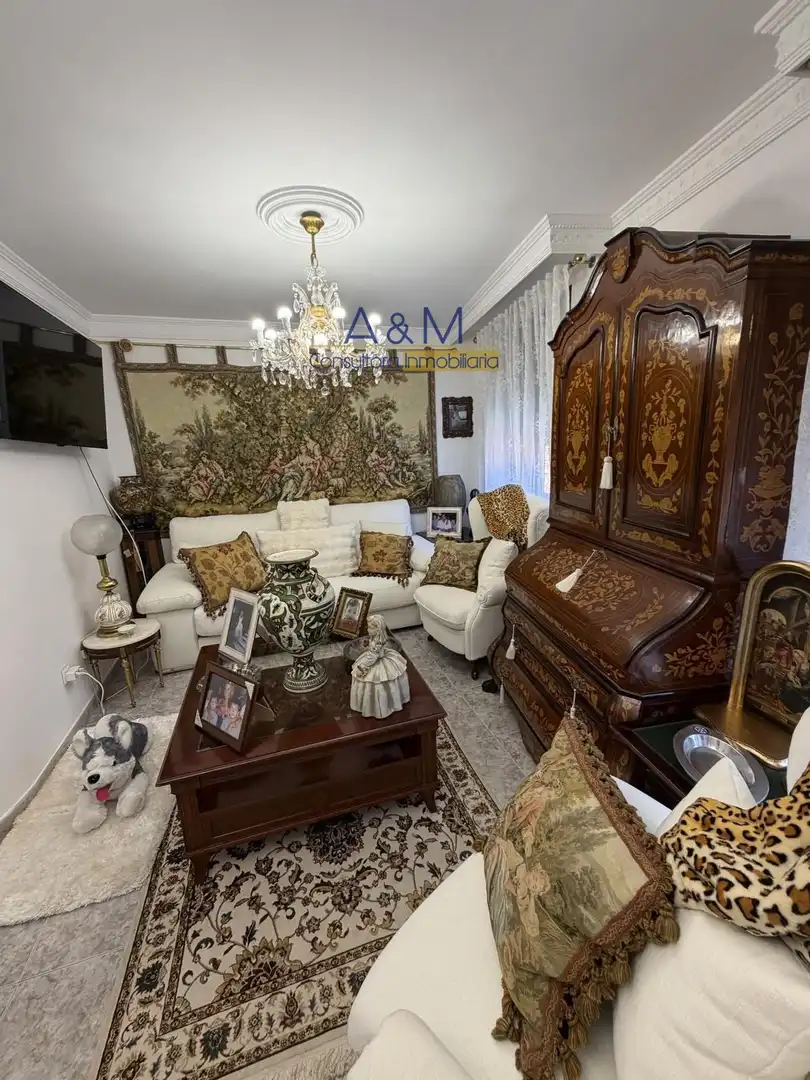 Sala de estar de Edificio en venta en Cigales