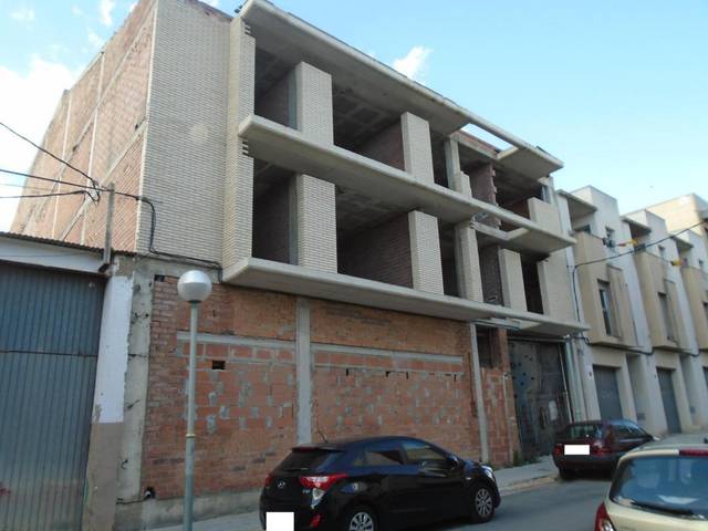 Edificio en Venta en C/ Vint i vuit en Bonavista