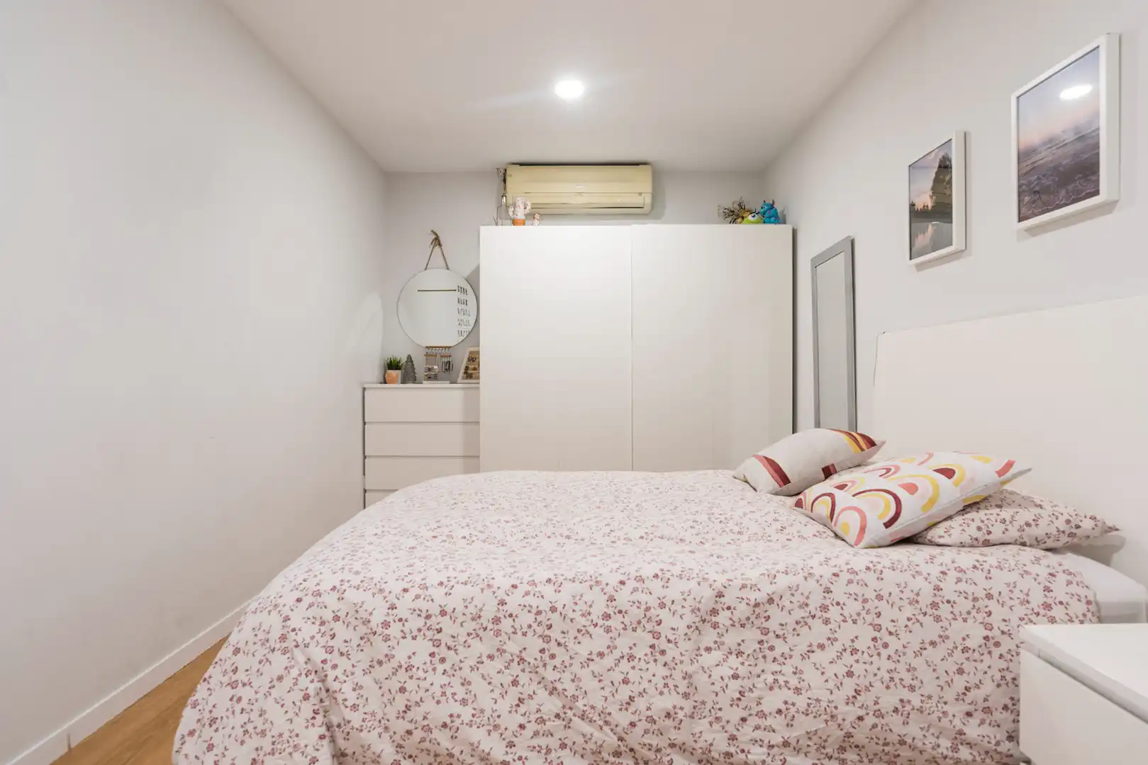 Habitación de Nave industrial en venta en Madrid